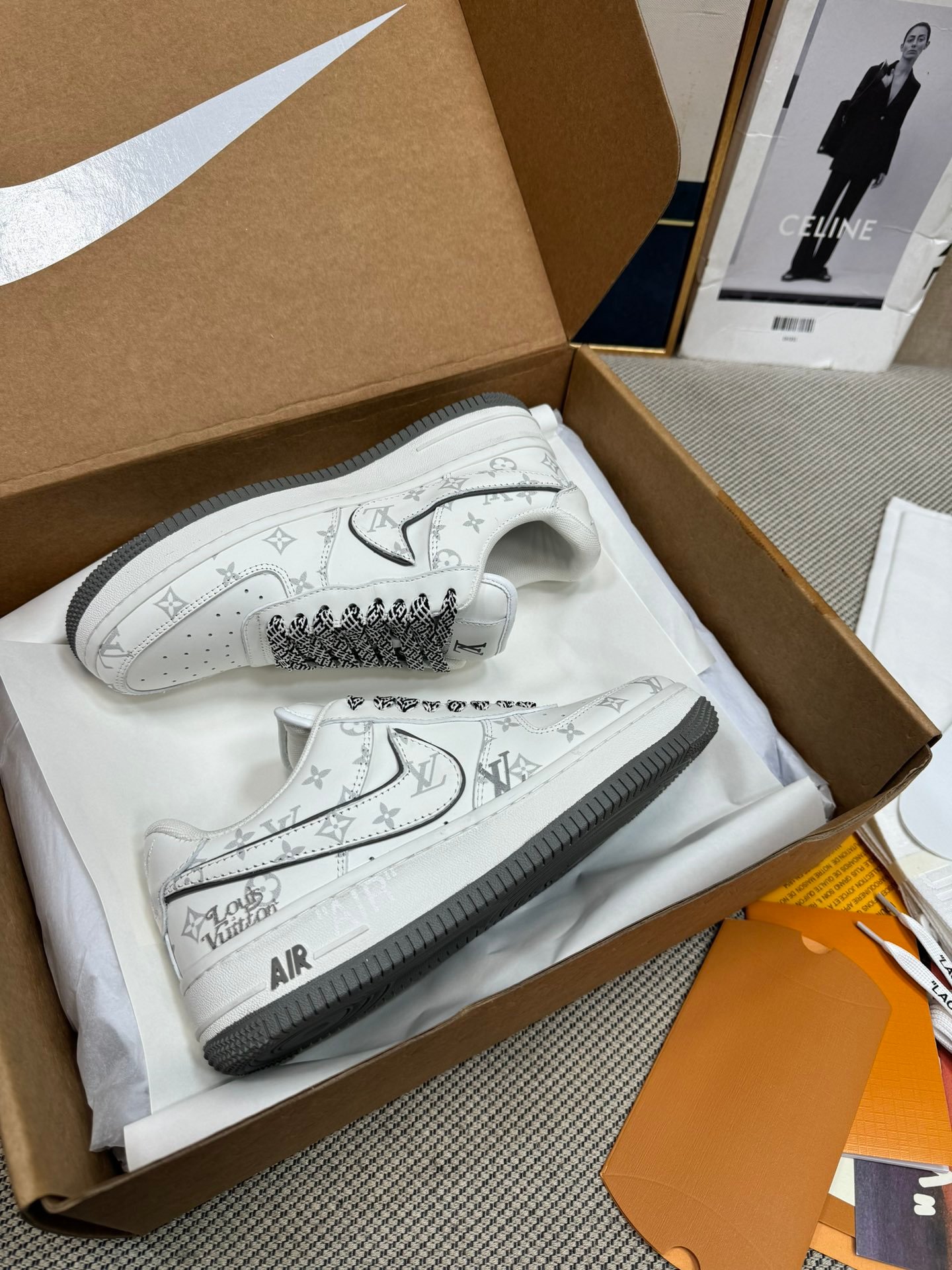 L X V X NK AIR FORCE 1 Sneaker