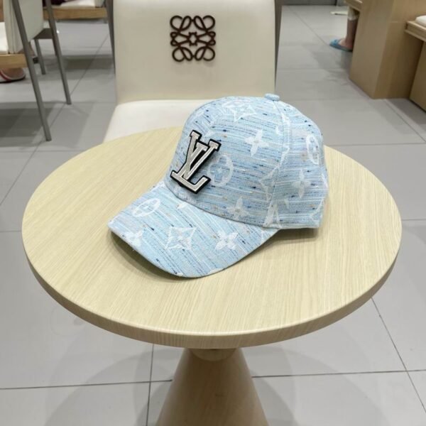 L X V Cap（Multiple colors）
