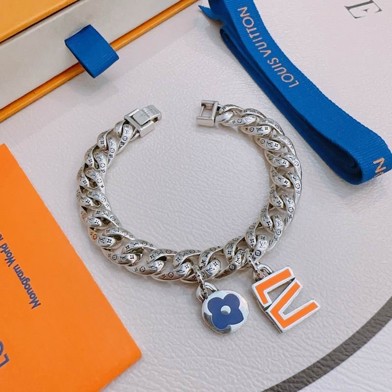 L&V Bracelet 03lyh01