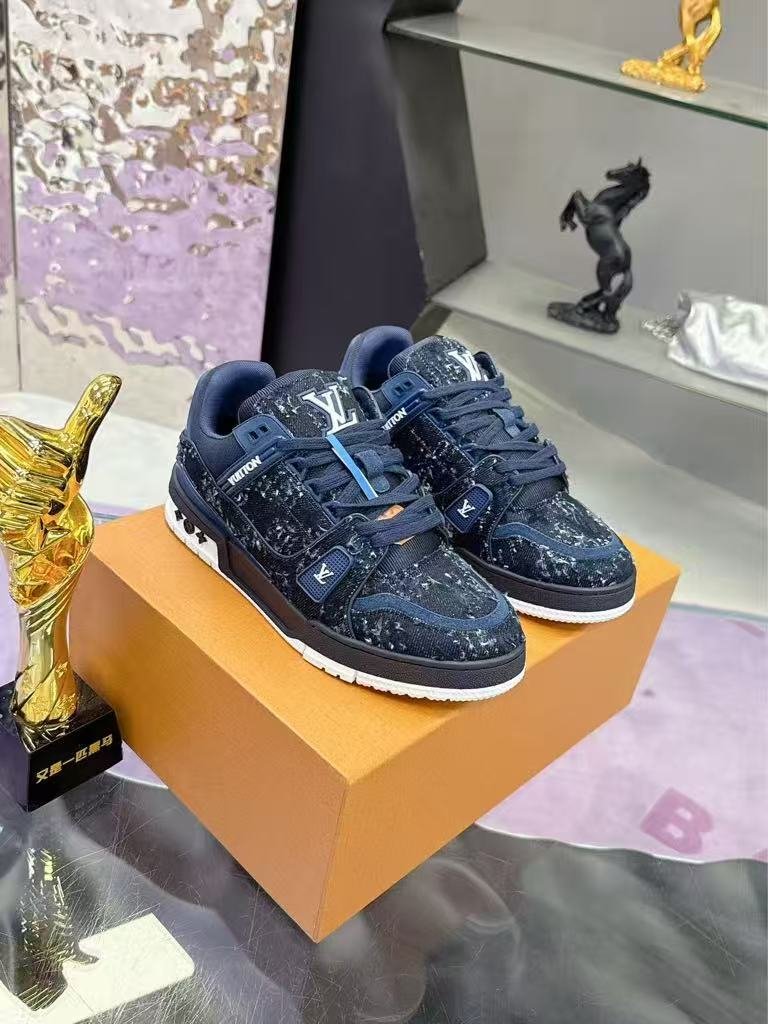 L X V Trainers Sneakers