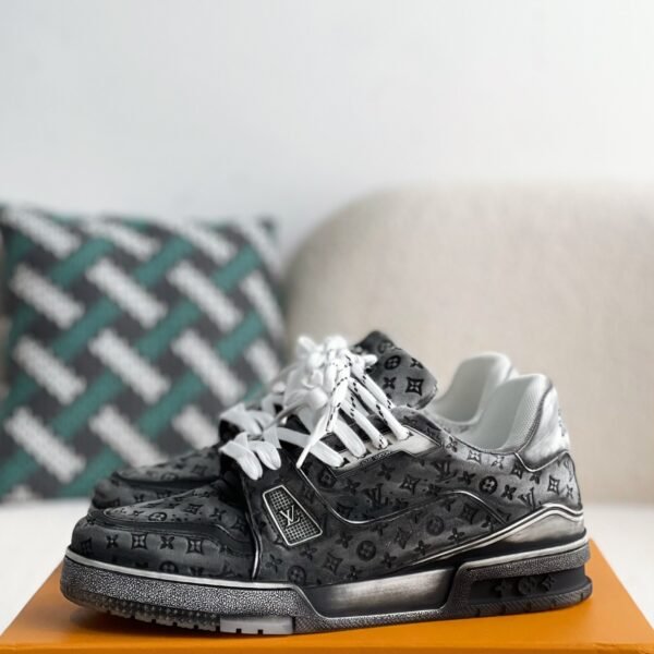 L X V TRAINER SNEAKERS