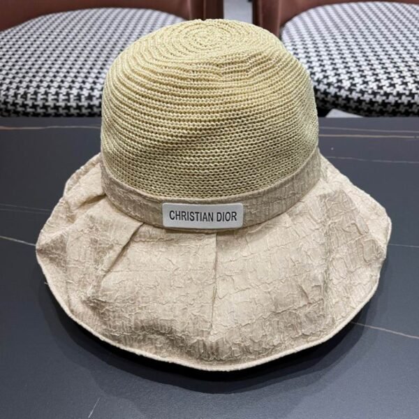 DR hat