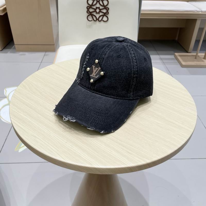L X V Cap（Multiple colors）
