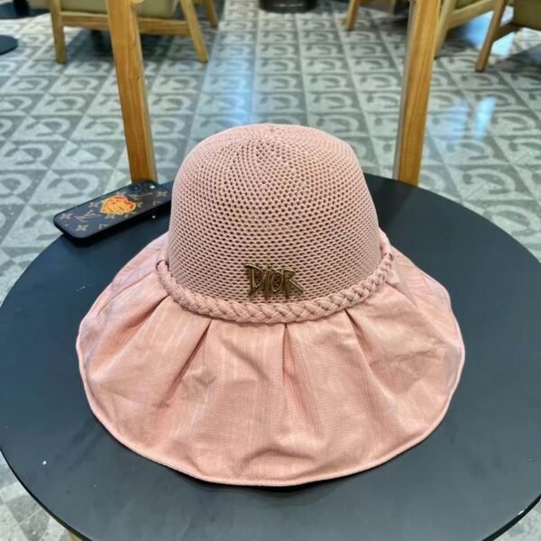 DR hat