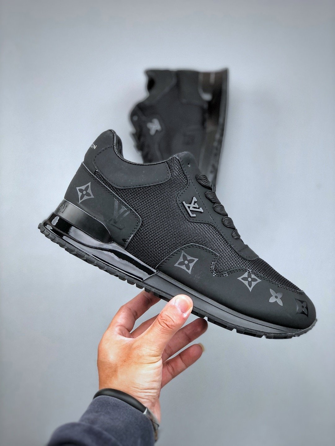 L X V  Archlight SNEAKERS