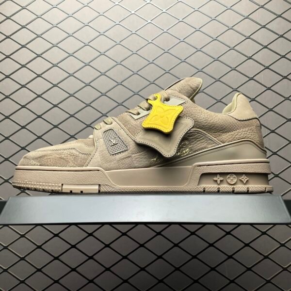 L X V TRAINER