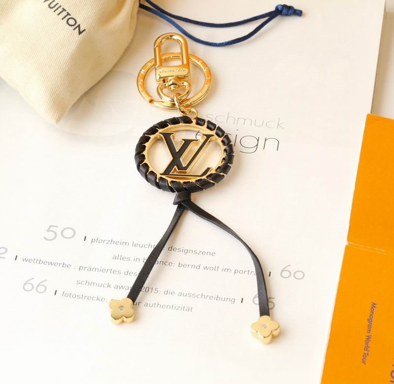 L X V Key Ring（Multiple colors）