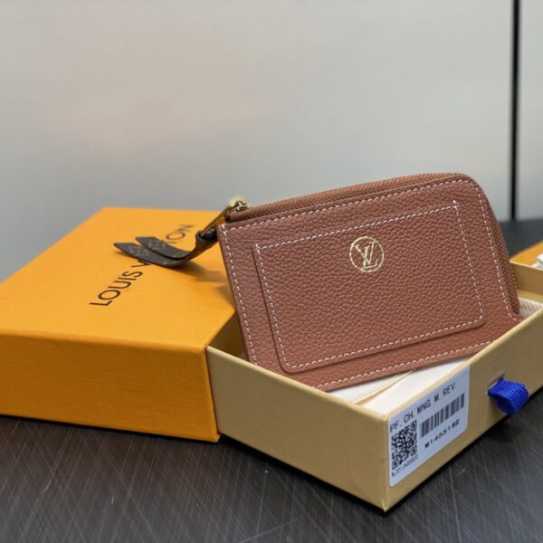 L X V CARD HOLDER