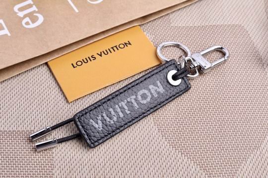 L X V Key Ring（Multiple colors）