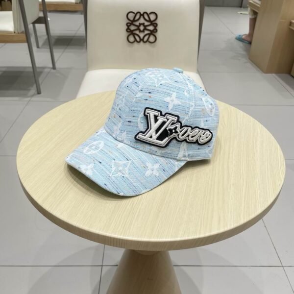 L X V Cap（Multiple colors）