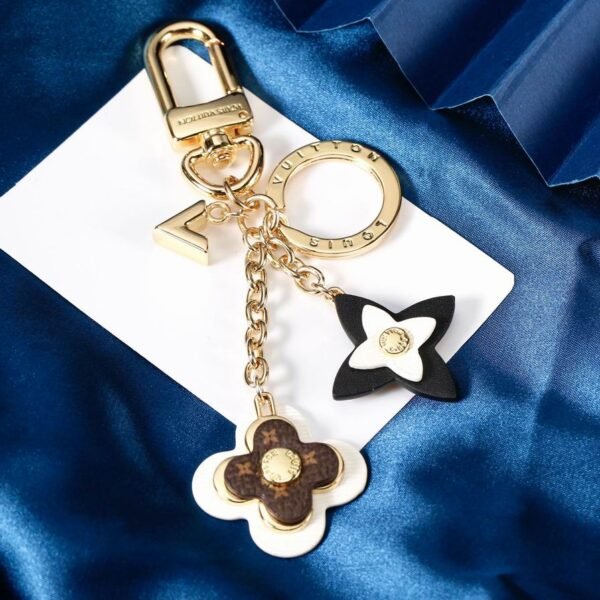 L X V Key Ring