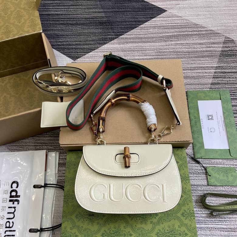 GUC Shoulder bag 21x15x7cm（Multiple colors）