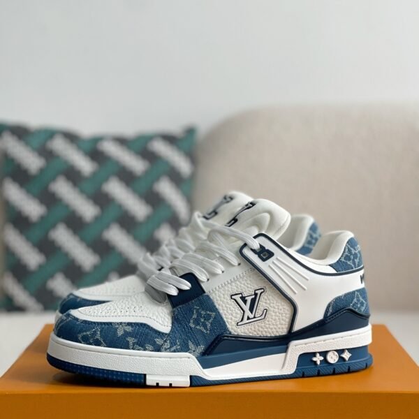 L X V SNEAKERS