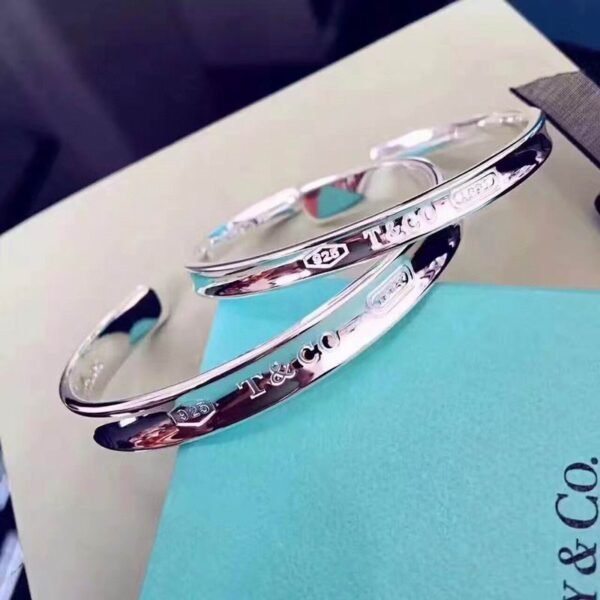 T F C bracelet