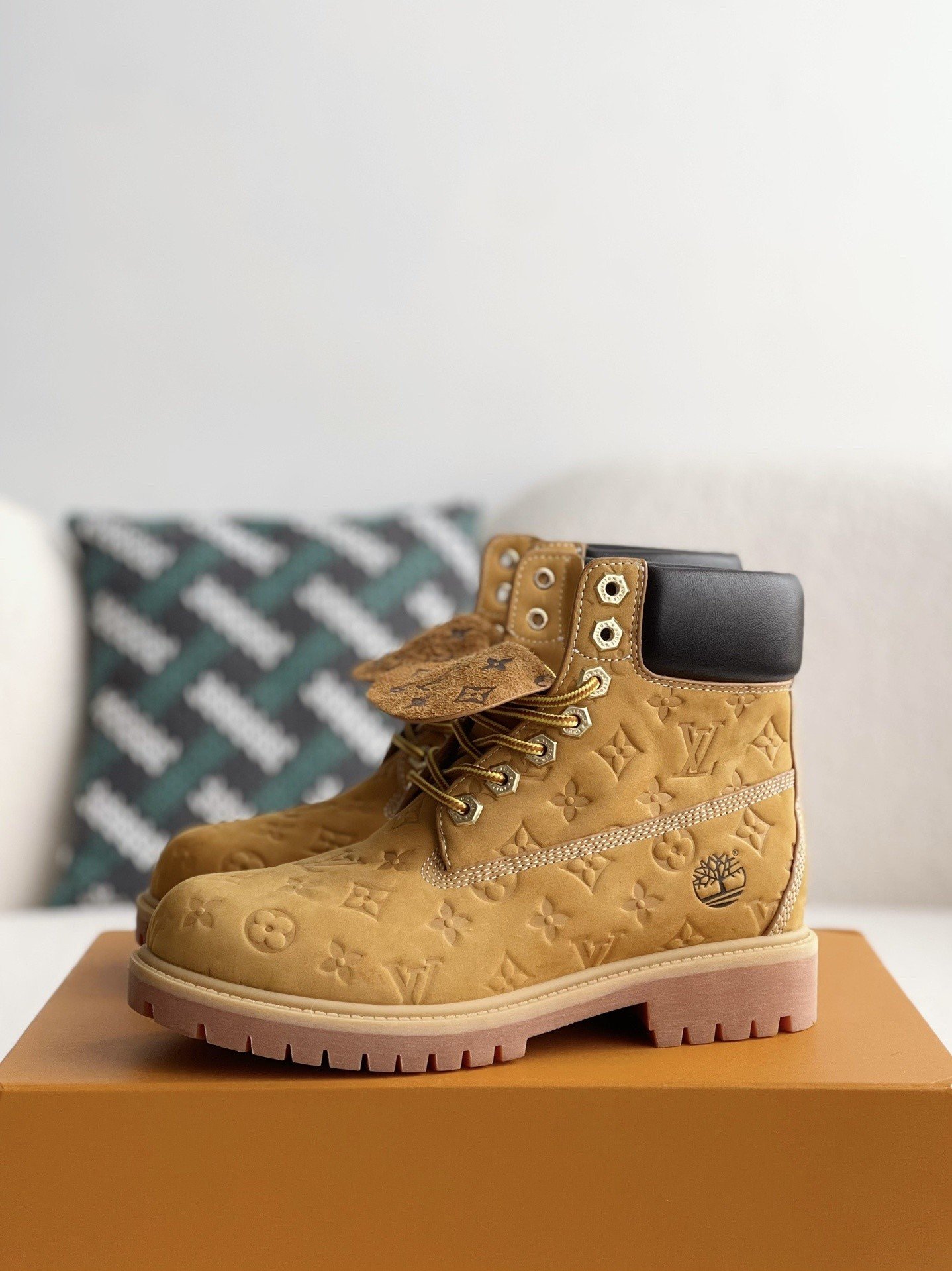 L X V x Timberland yellow boots/Martin boots/boots