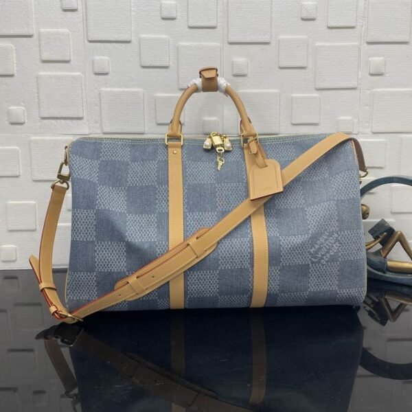 L X V travelling bag 50X29X23cm