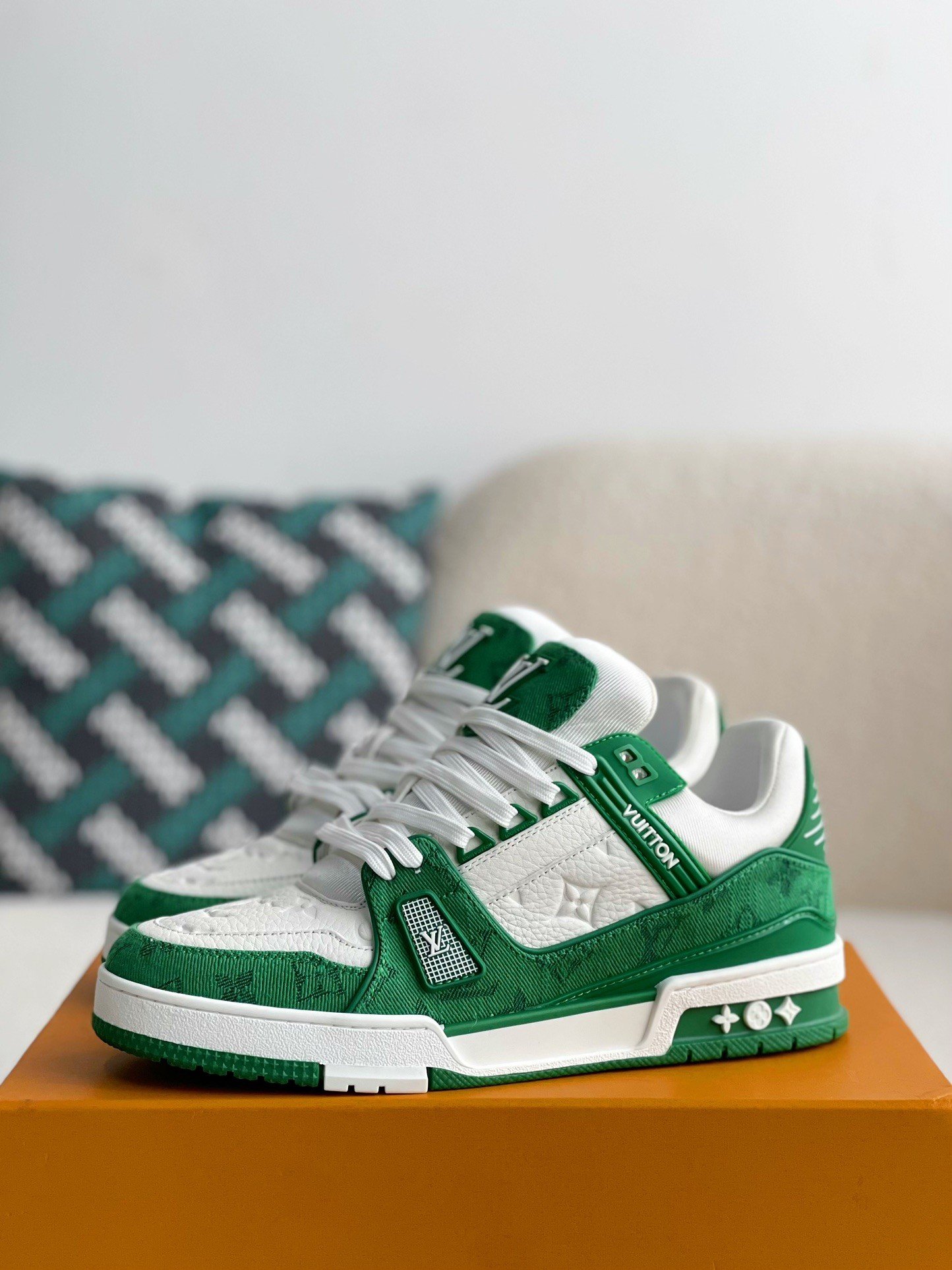 L X V TRAINER 1A8FN8 Sneakers