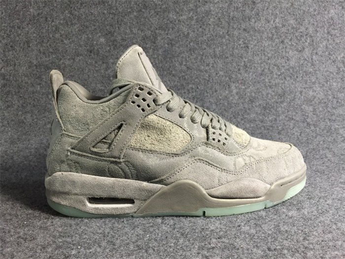 JRD 4 Retro Kaws 930155-003
