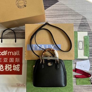 GUC Shoulder bag 20x16x8.5cm（Multiple colors）