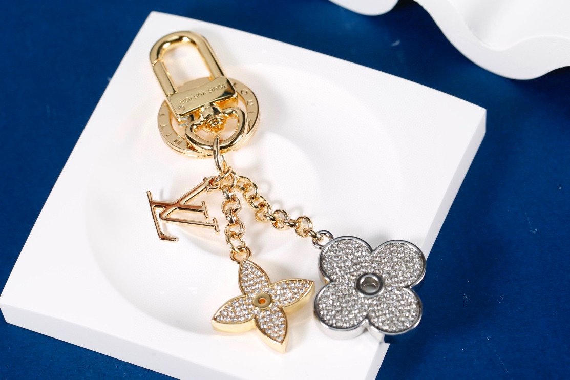 L X V Key Ring