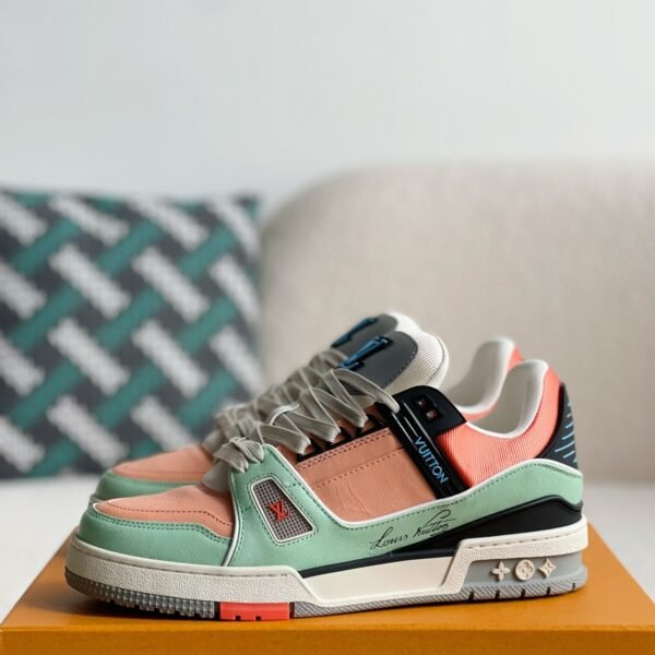 L X V TRAINER Sneakers