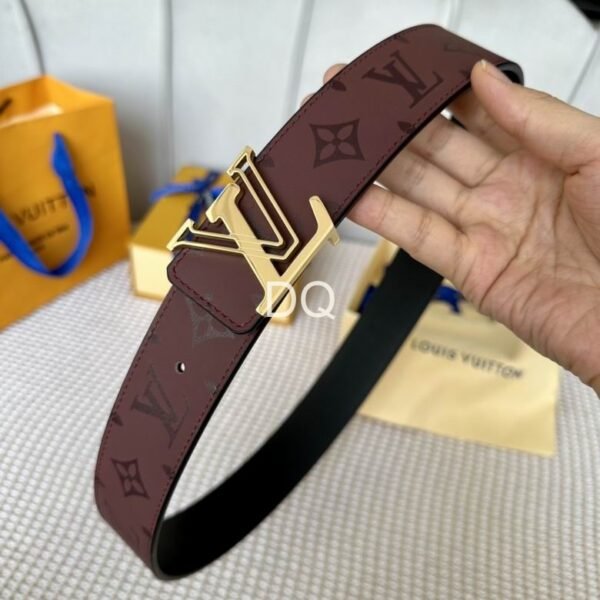 L X V Belt