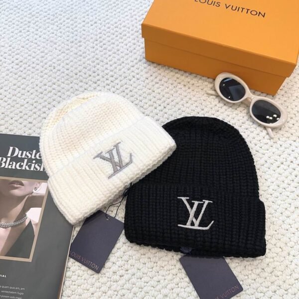 L X V Hat
