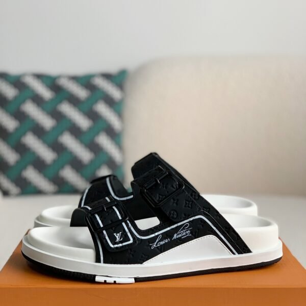 L X V MAN SLIPPERS