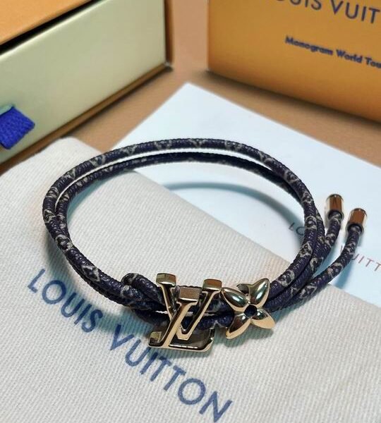 L&V Bracelet 02lyh1026