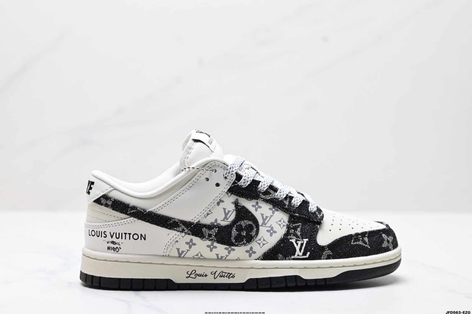L X V X NK Dunk LOW Sneaker