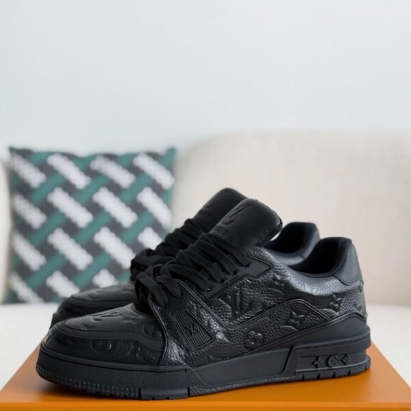 L X V TRAINER SNEAKERS