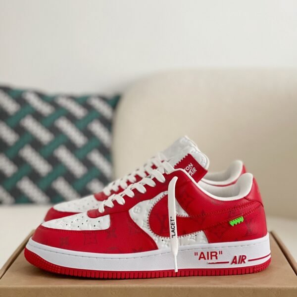 L X V × NK AIR FORCE 1 SNEAKER