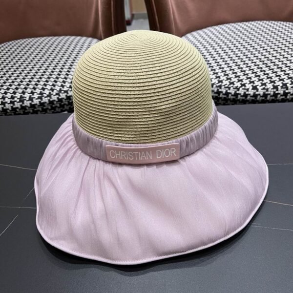 DR hat