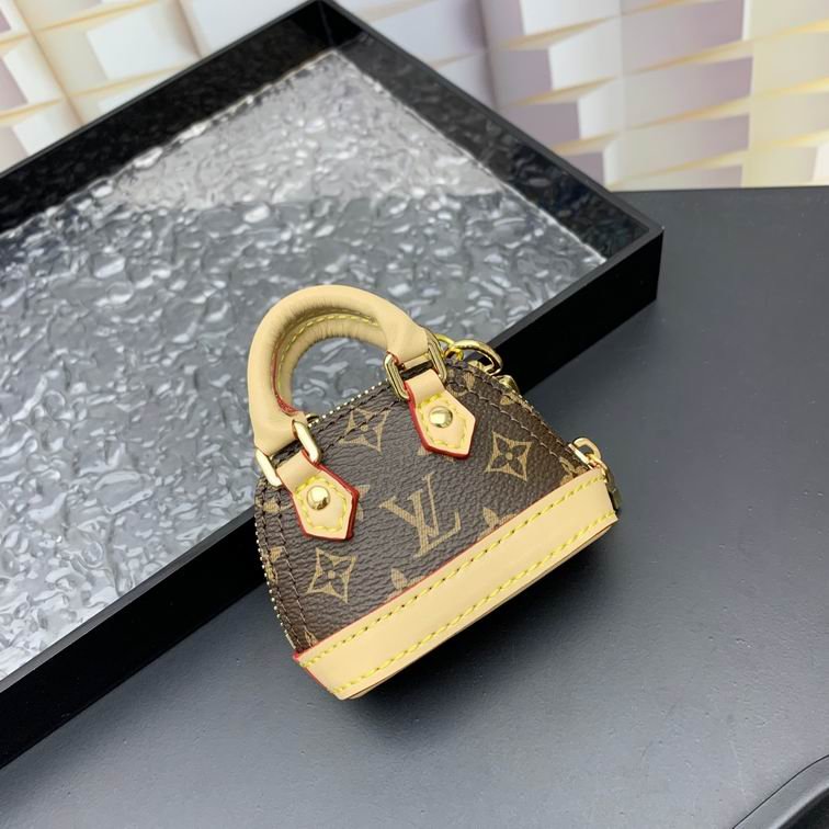 L X V Key Ring（Multiple colors）