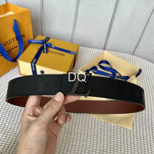 L X V Belt