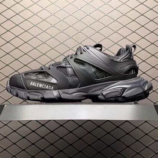 BLCG Runner Sneaker