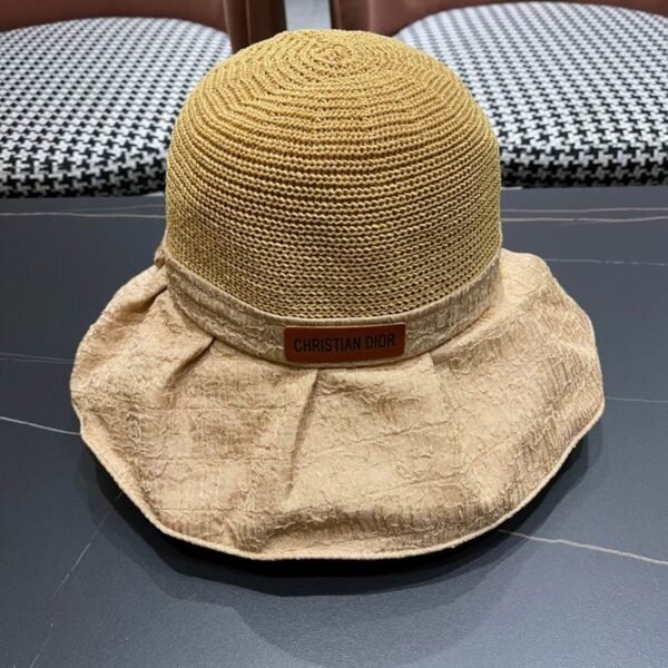 DR hat