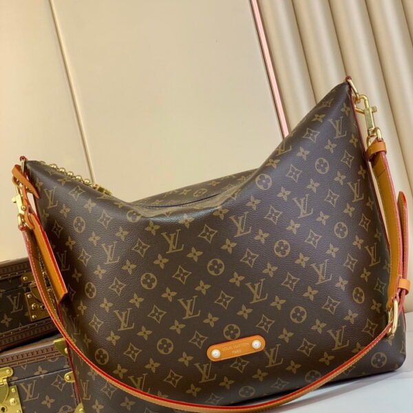 L X V Shoulder bag