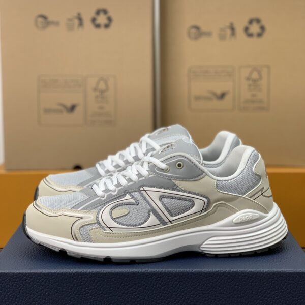 DR NEW ARRIVAL B30 Clunky Sneaker