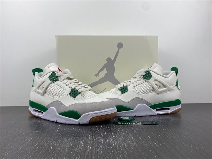 JRD 4 Retro SB Pine Green DR5415-103
