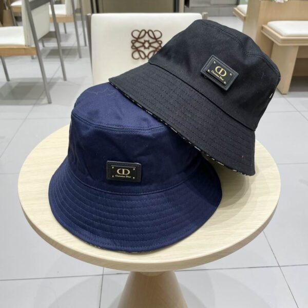 DR hat