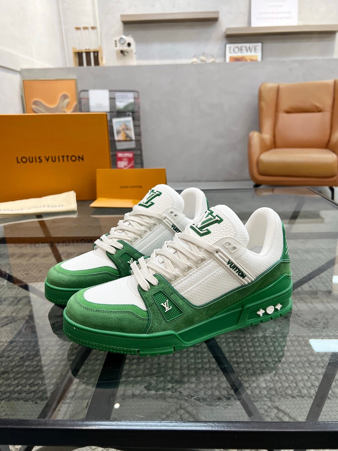 L X V TRAINER Sneakers
