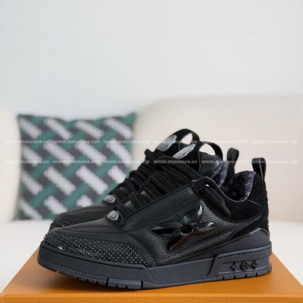 L X V SKATE LOW-TOP SNEAKERS