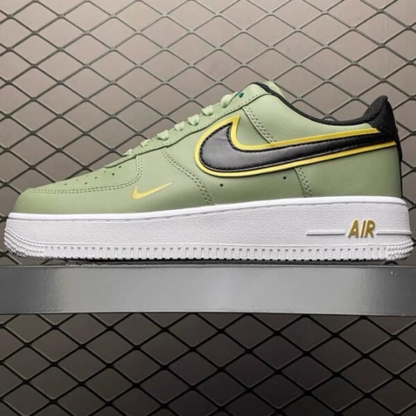 NK Air Sneaker